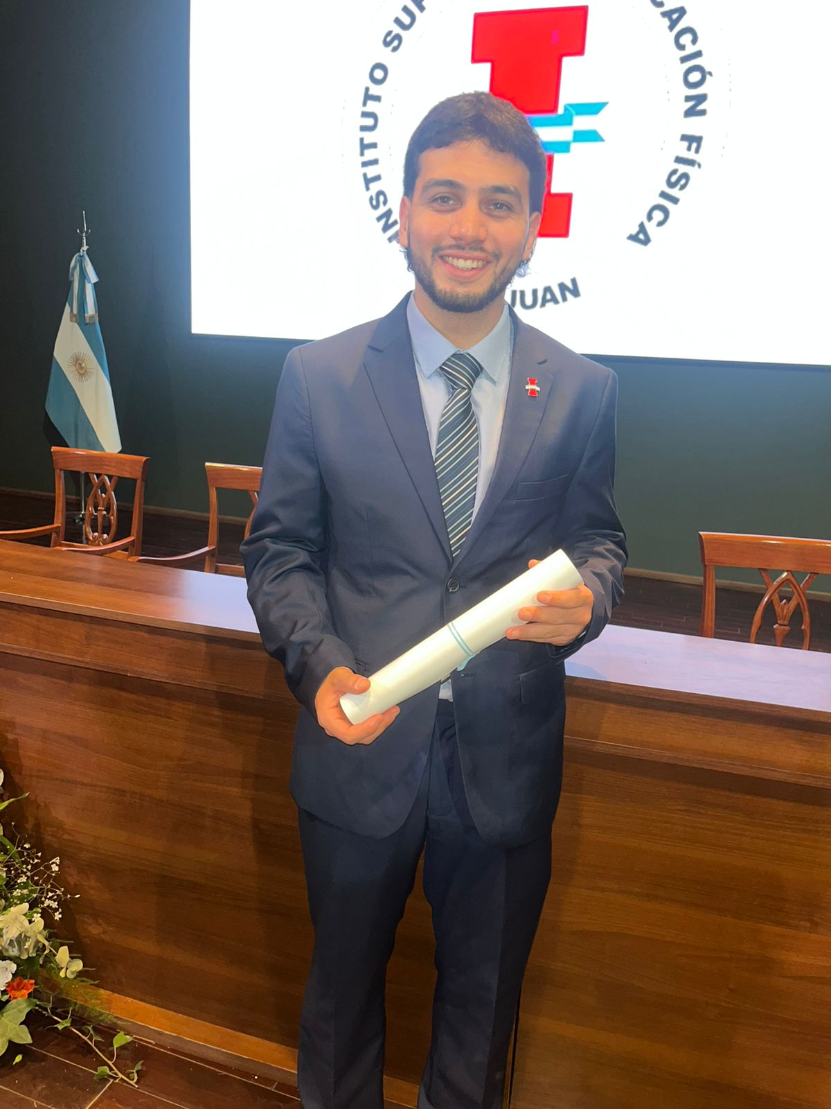 Juan lautaro Almazan
