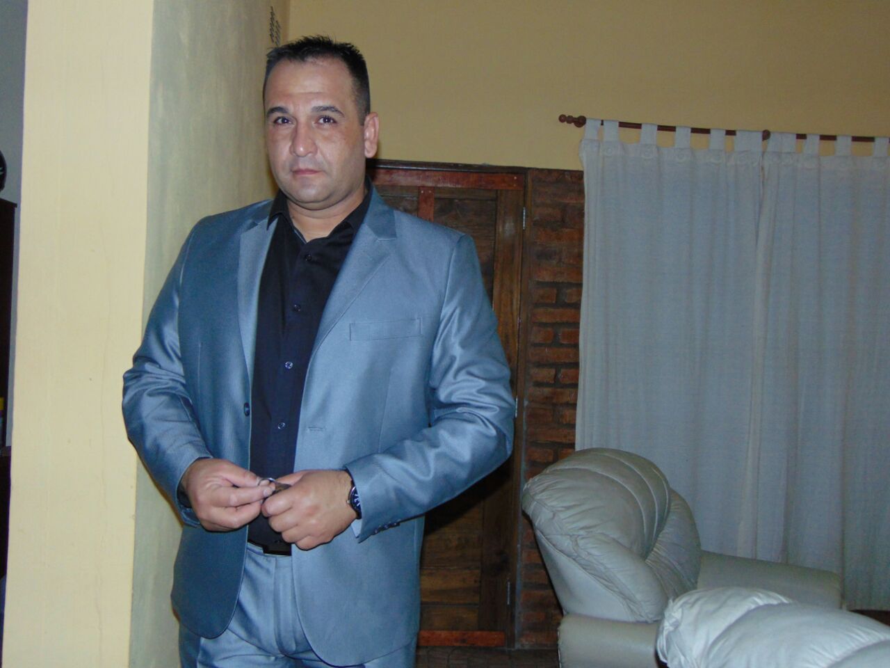 JESUS GUSTAVO LEALES